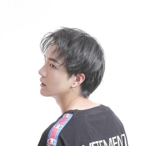 揉胸大胸做爱番
