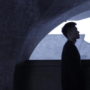 揉胸大胸做爱番
